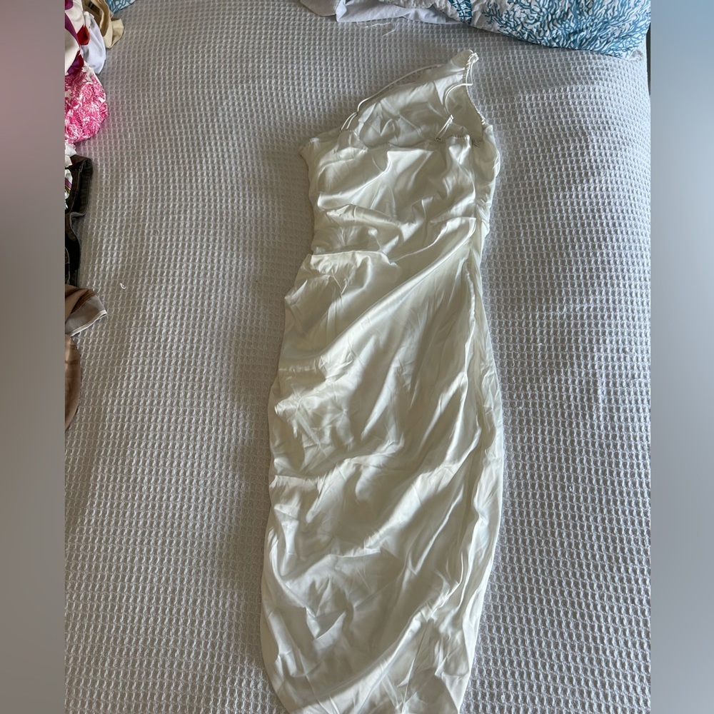 Long white dress